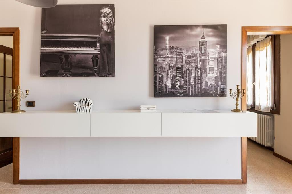 “Casa Moderna Con Parcheggio Privato” Apartment อิโมลา ภายนอก รูปภาพ